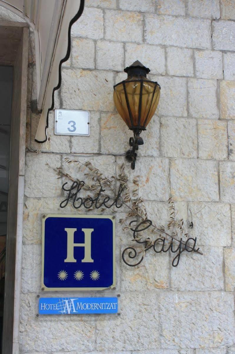 Hotel Gaya Peguera Bagian luar foto
