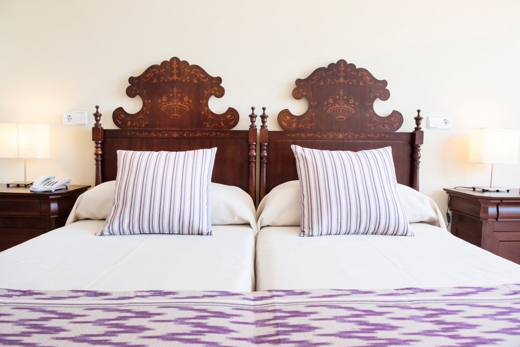 Hotel Gaya Peguera Bagian luar foto